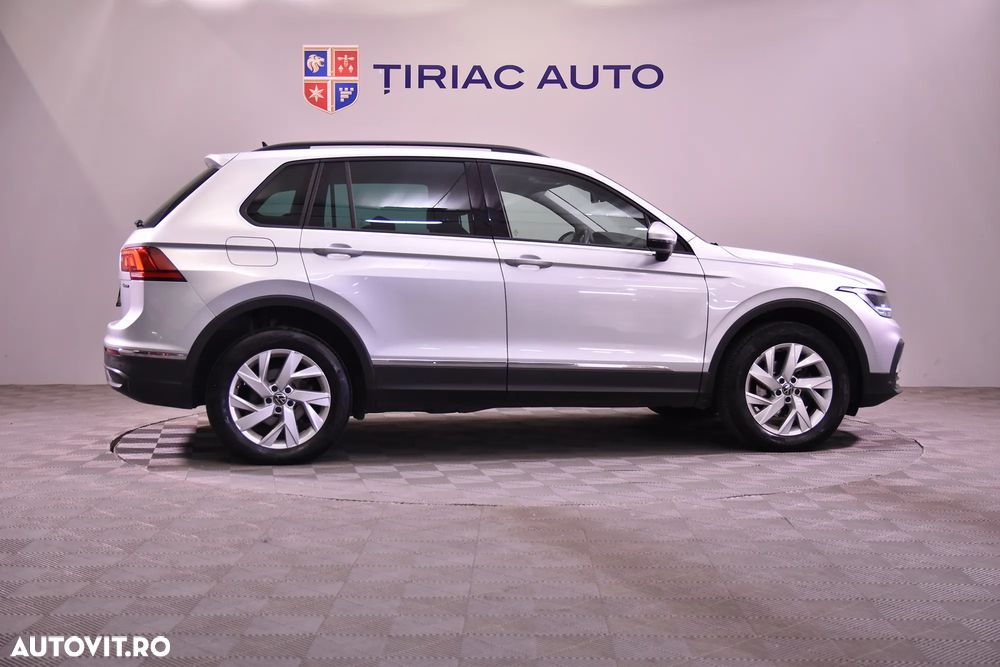 Volkswagen Tiguan - 7