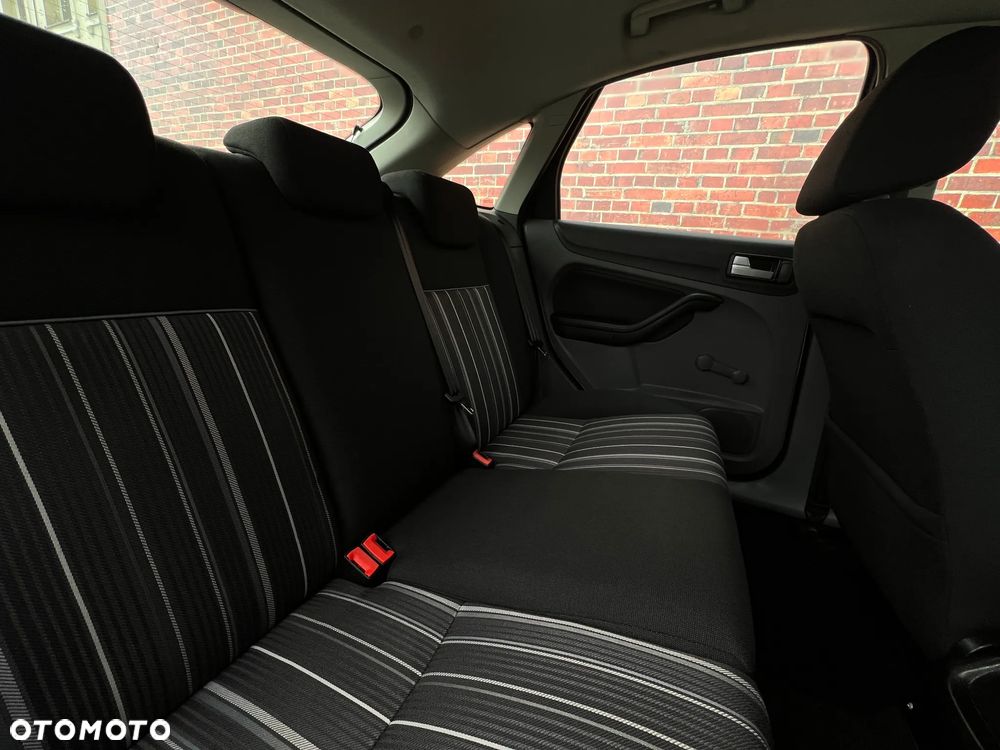 Ford Focus - 20