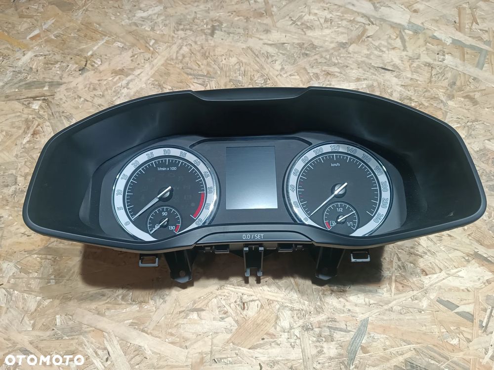LICZNIK ZEGARY 565920751C SKODA KODIAQ - 1
