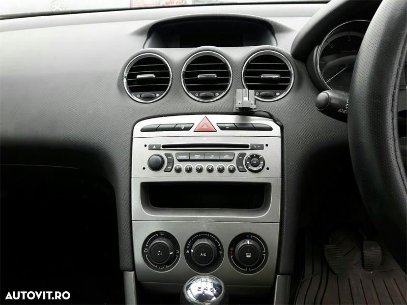 Dezmembrez Peugeot 308 1.6 HDI - 4