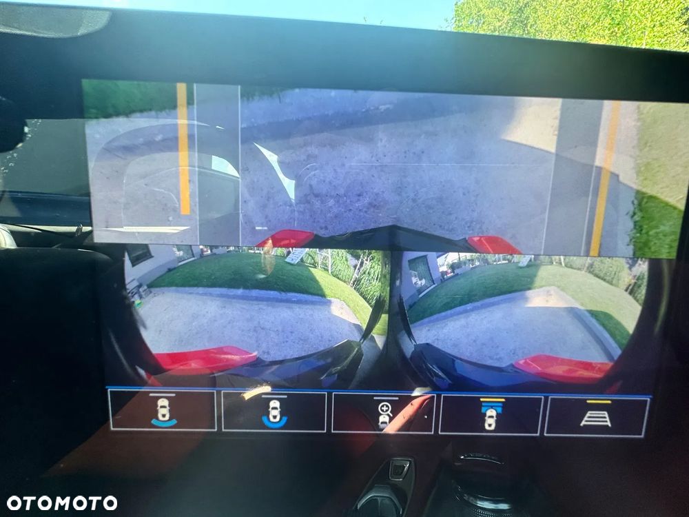 Chevrolet Corvette - 16