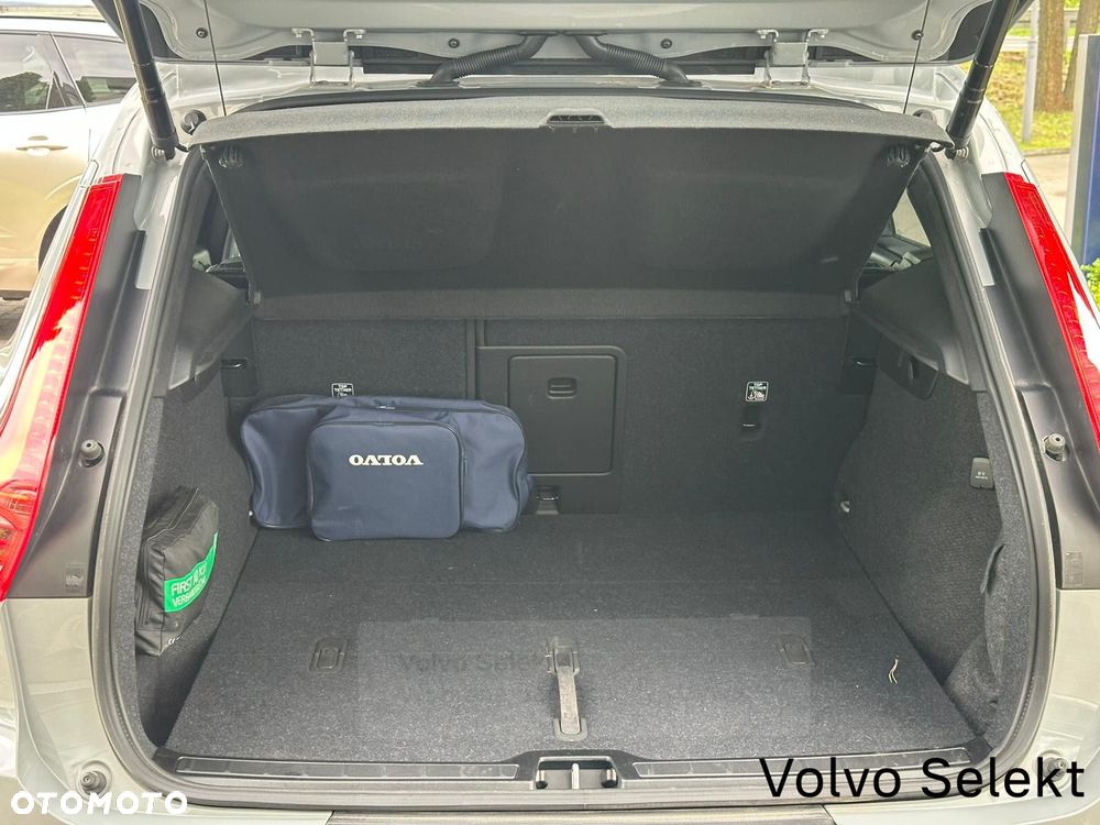 Volvo XC 40 - 19