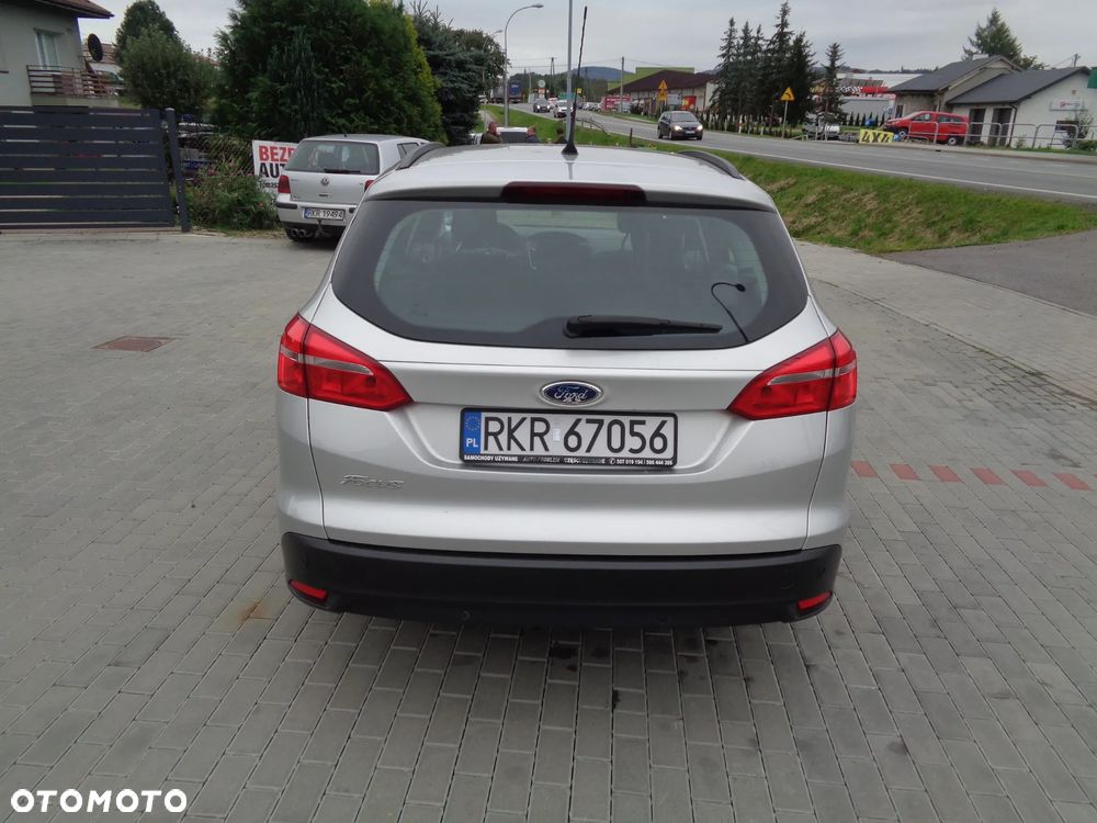 Ford Focus - 8