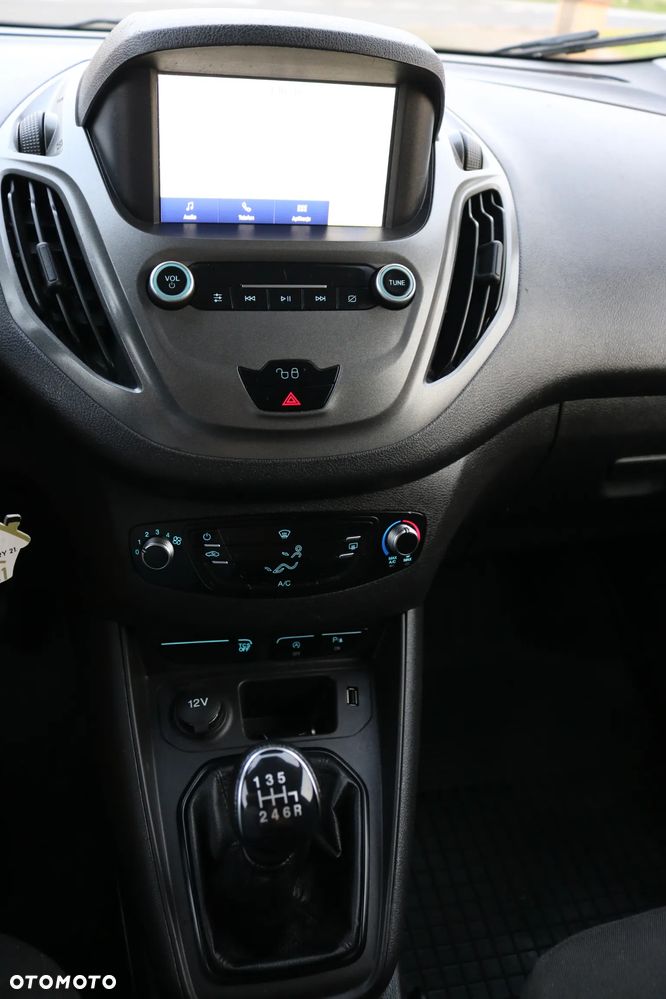 Ford COURIER - 12