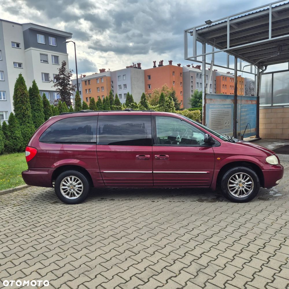 Chrysler Grand Voyager - 12