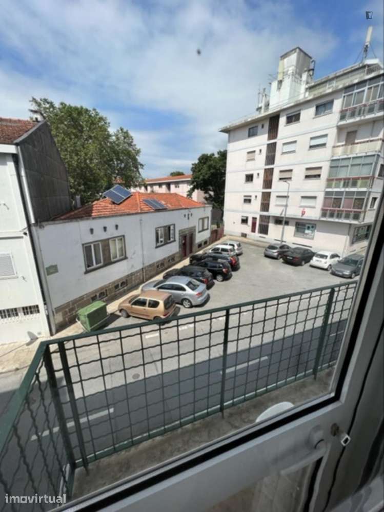 Quarto - localizado em Paranhos Porto - Grande imagem: 5/20
