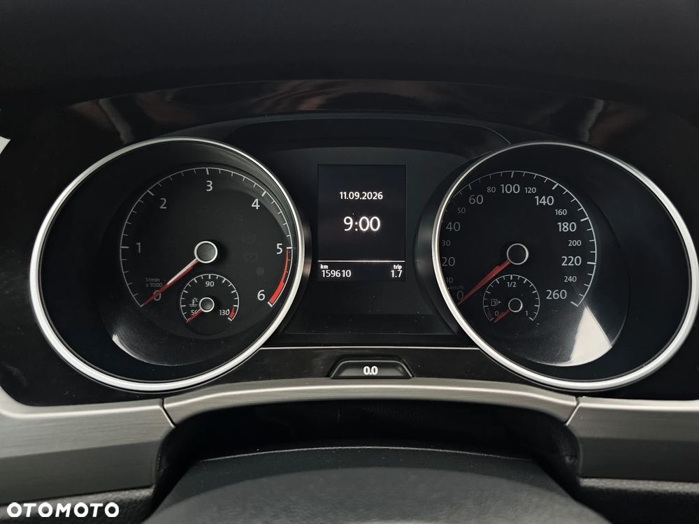 Volkswagen Touran 2.0 TDI SCR DSG Highline - 24