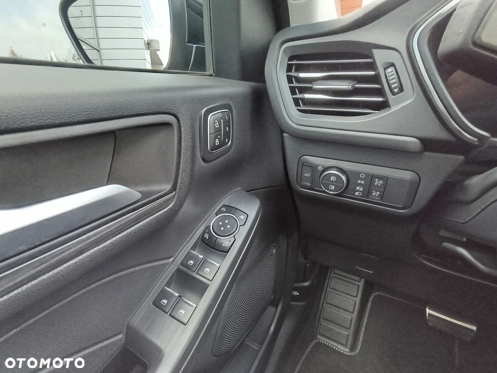 Ford Kuga 1.5 EcoBoost FWD Active X - 20