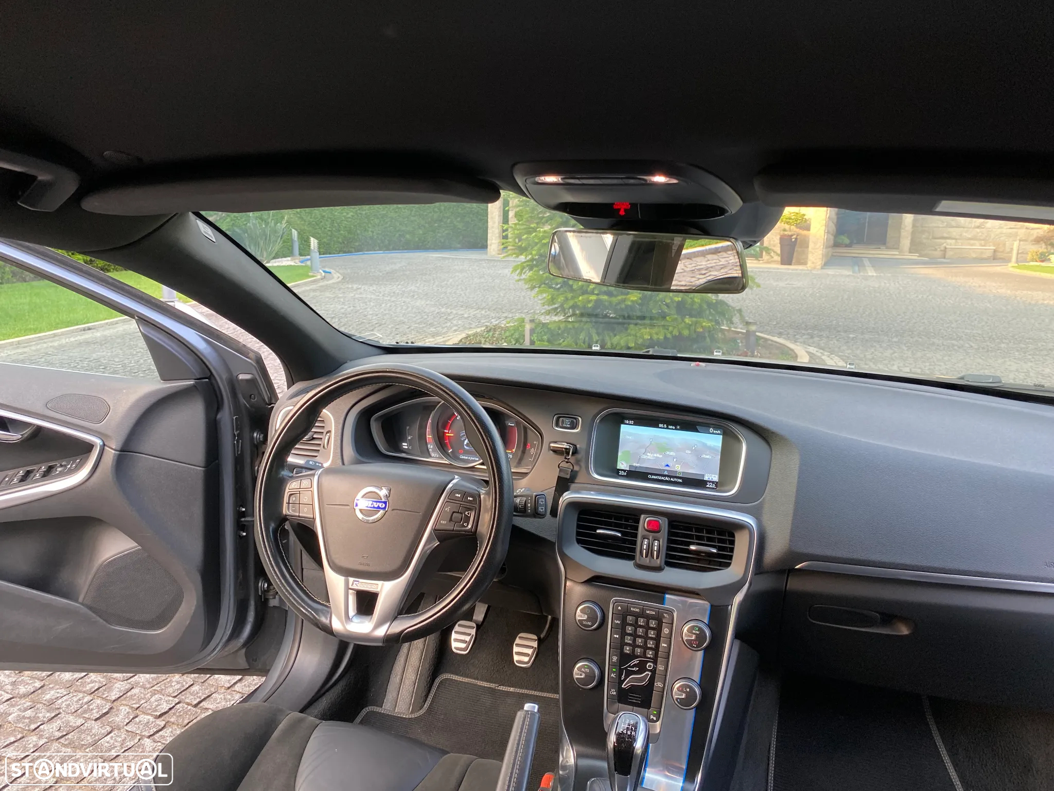 Volvo V40 - 34