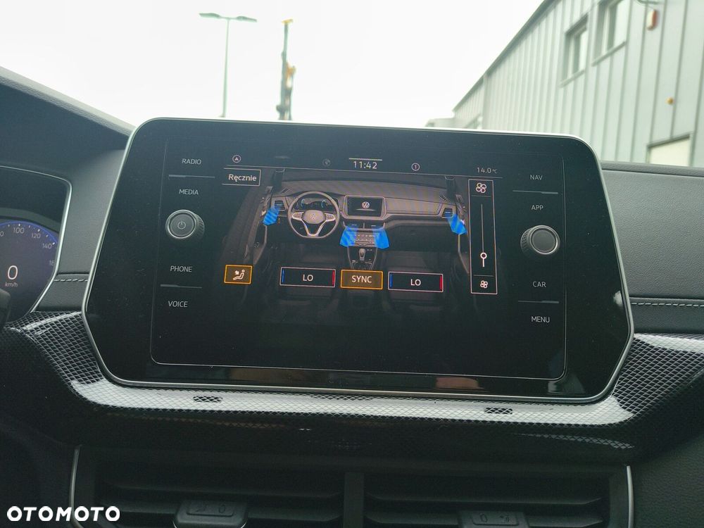 Volkswagen T-Cross - 29