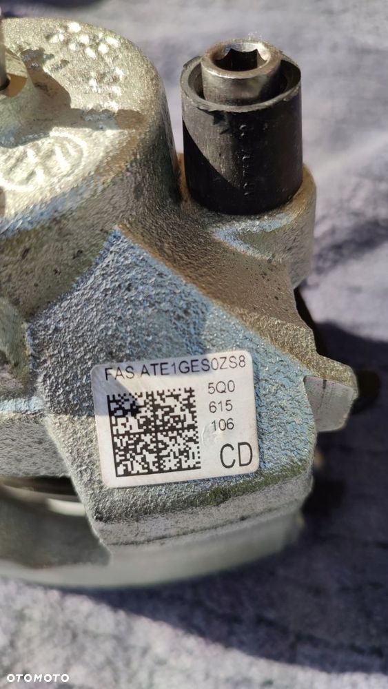 Zacisk Hamulcowy Prawy Oryg. Vw Audi 5Q0615106CD - 7