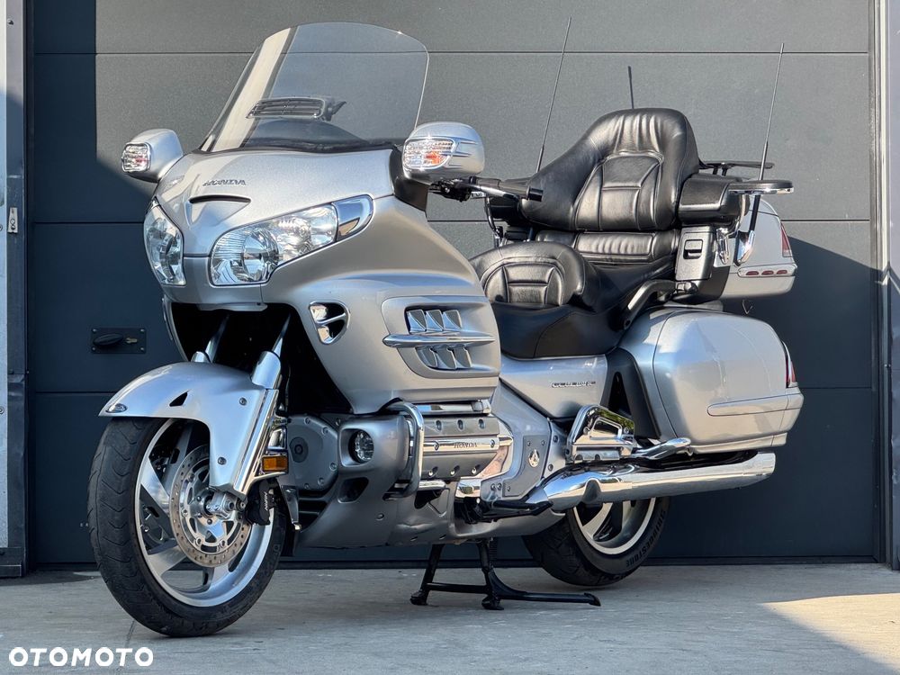 Honda GL - 26