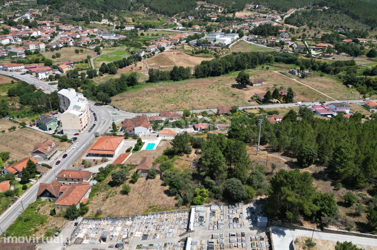 Moradias, 7 artigos 15.520 m² de terreno, 1.622,10 m² area construç...