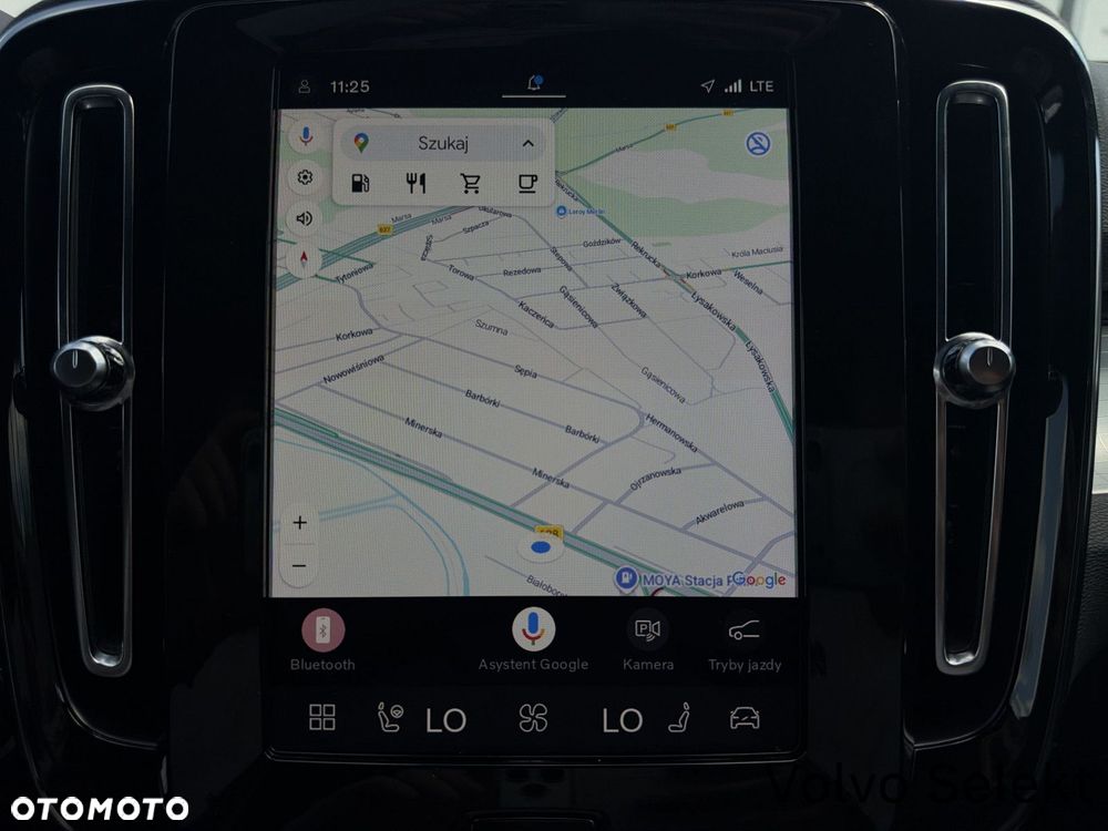 Volvo XC 40 - 25