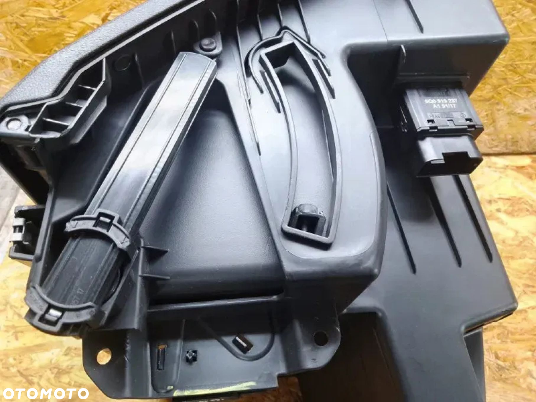 Schowek Konsoli Pasażera Seat Leon III 5F1857095 - 4