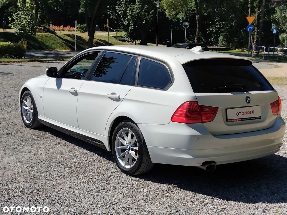 BMW Seria 3 320d - 1