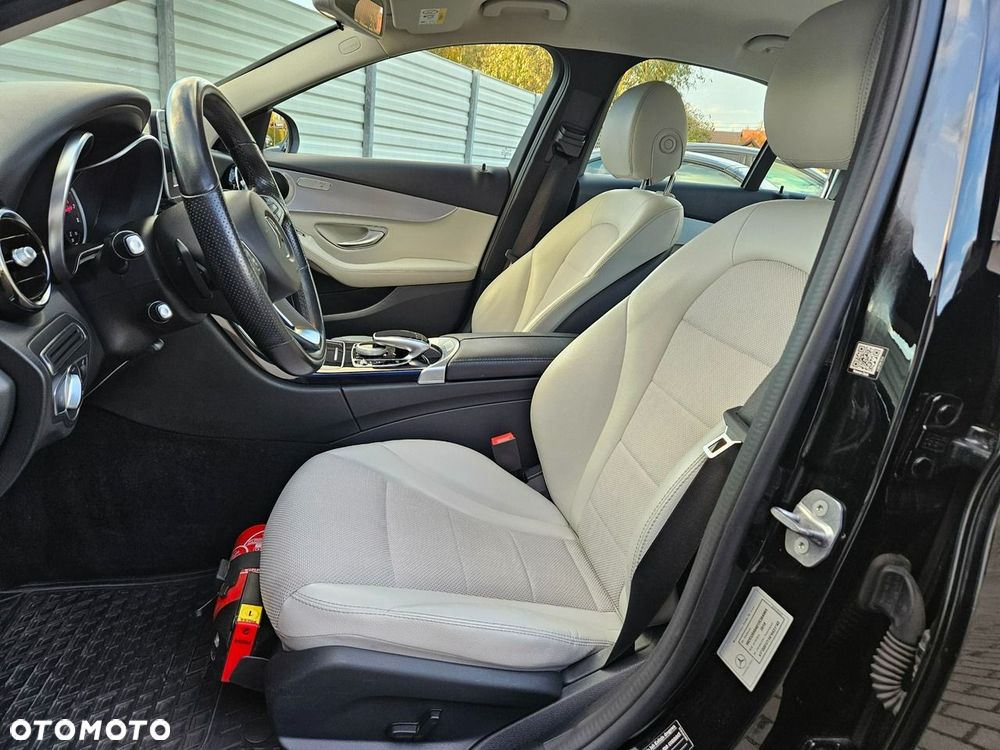 Mercedes-Benz Klasa C 180 9G-TRONIC Exclusive - 7