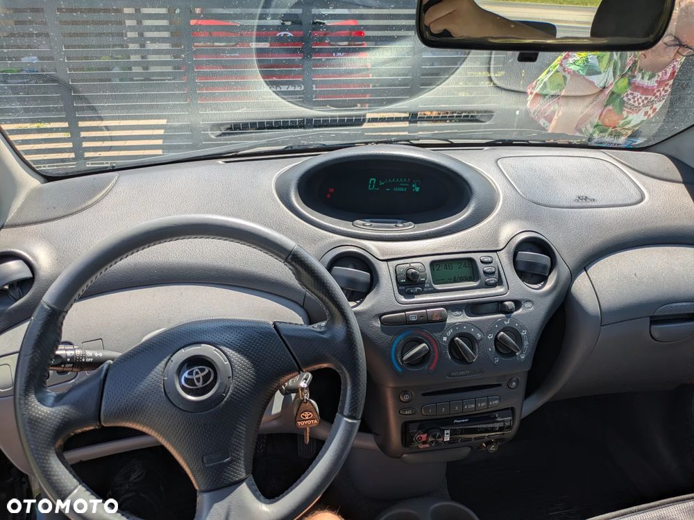 Toyota Yaris 1.3 Sol - 7