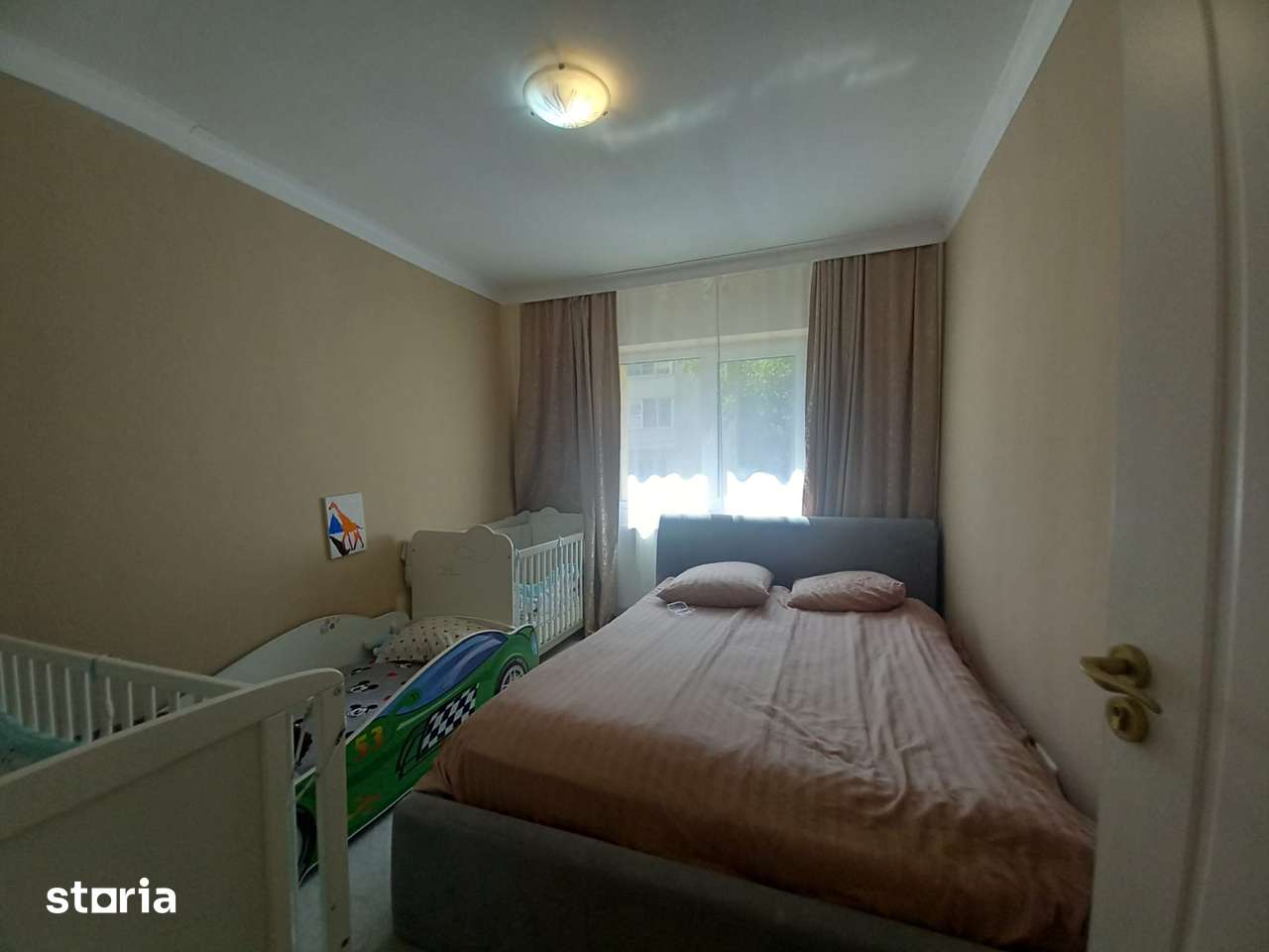 Moldovei, apartament 3 camere, cu garaj sub bloc! - Imagine principală: 5/10