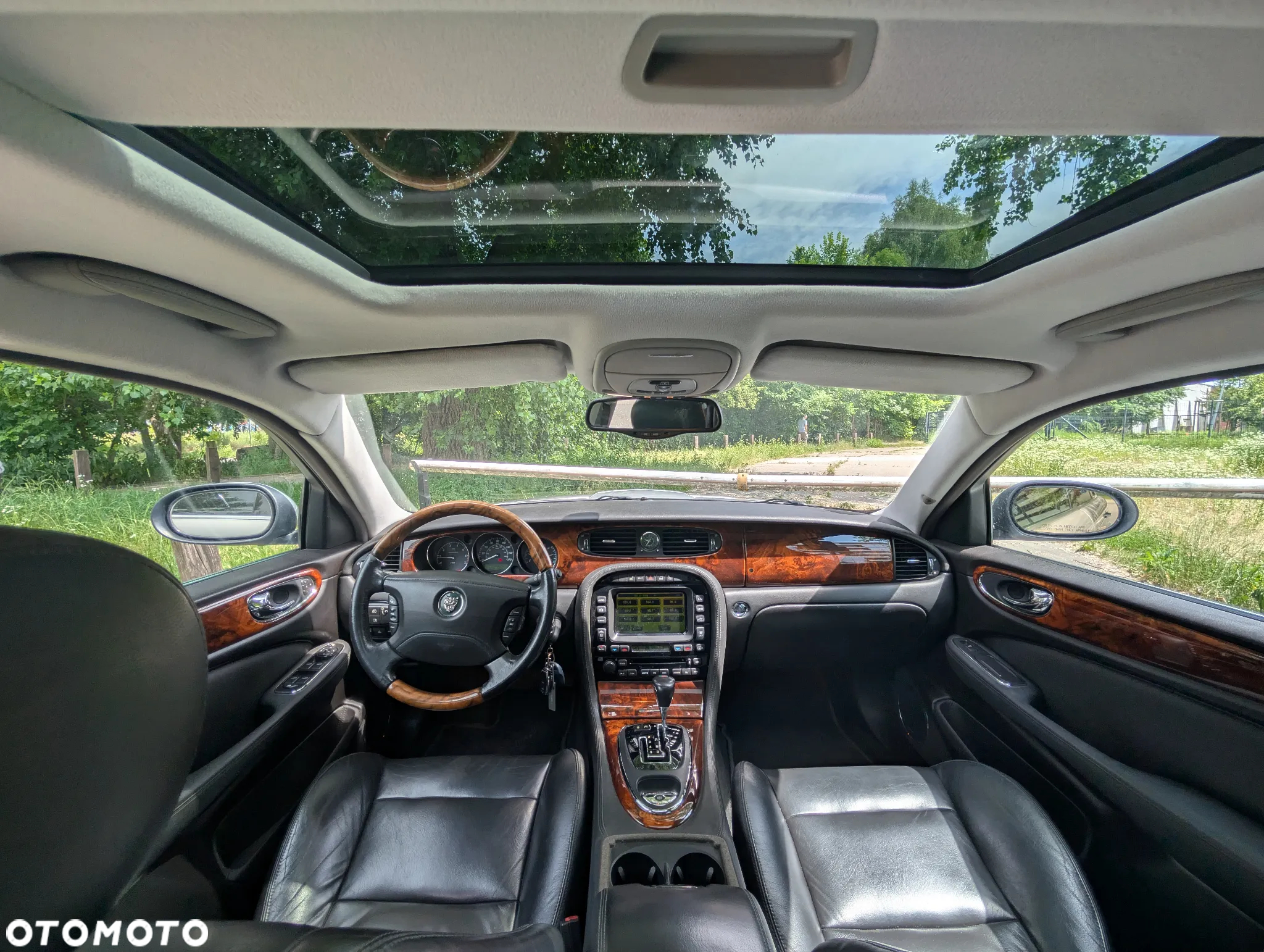 Jaguar XJR 4.2 - 12