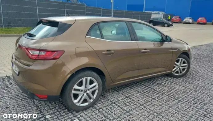Renault Megane 1.2 Energy TCe Zen - 6