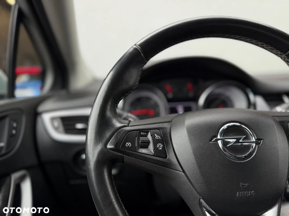 Opel Astra 1.6 CDTI Enjoy - 11