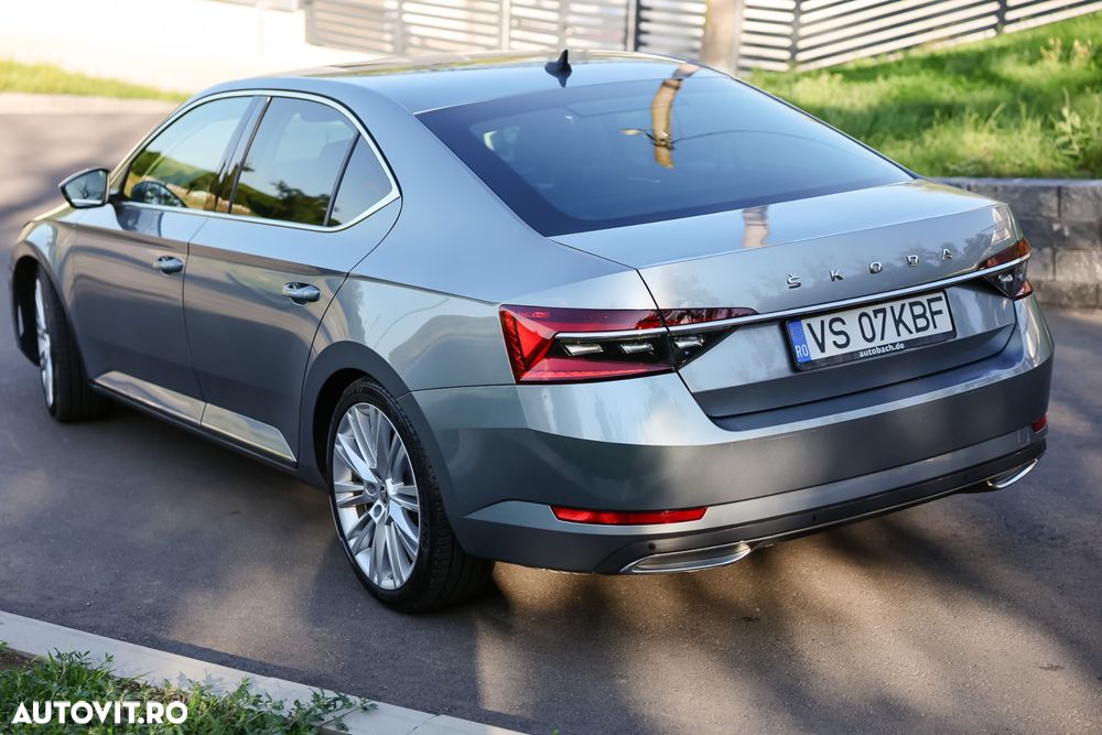 Skoda Superb 2.0 TDI 4X4 DSG L&K - 4