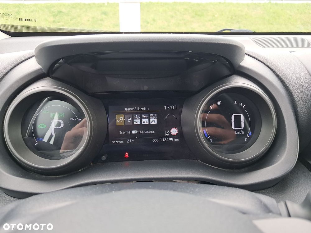Toyota Yaris Cross Hybrid 1.5 Comfort - 17