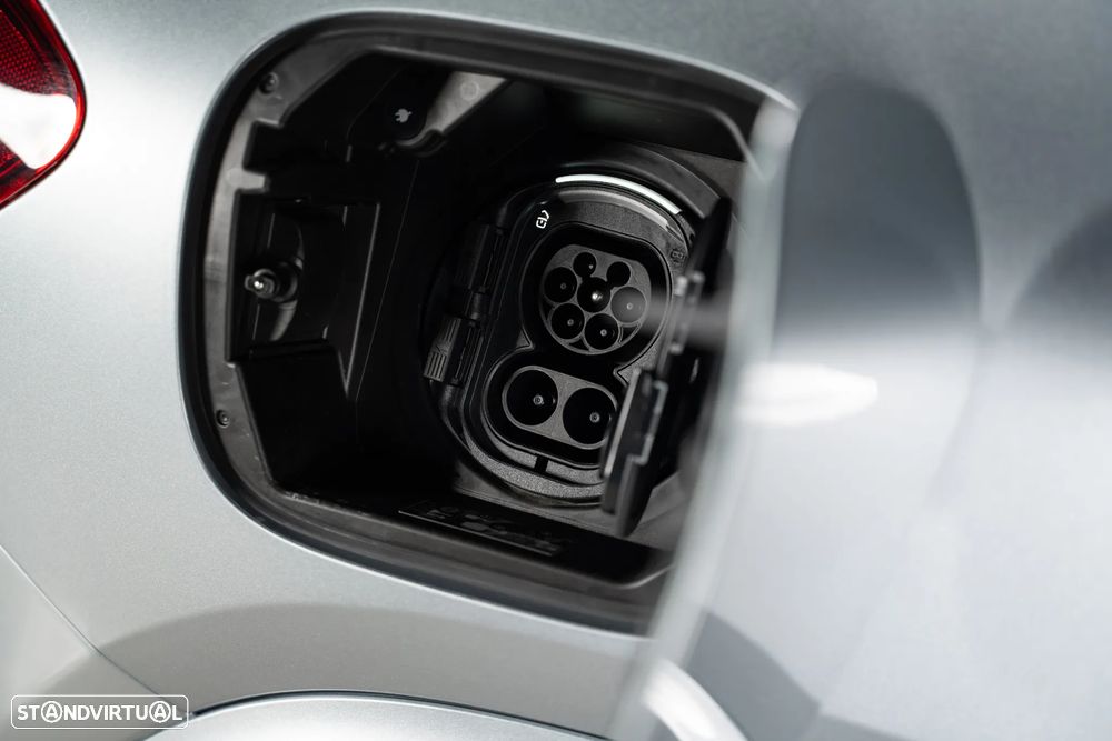 Mercedes-Benz EQA 300 4Matic AMG Line - 46