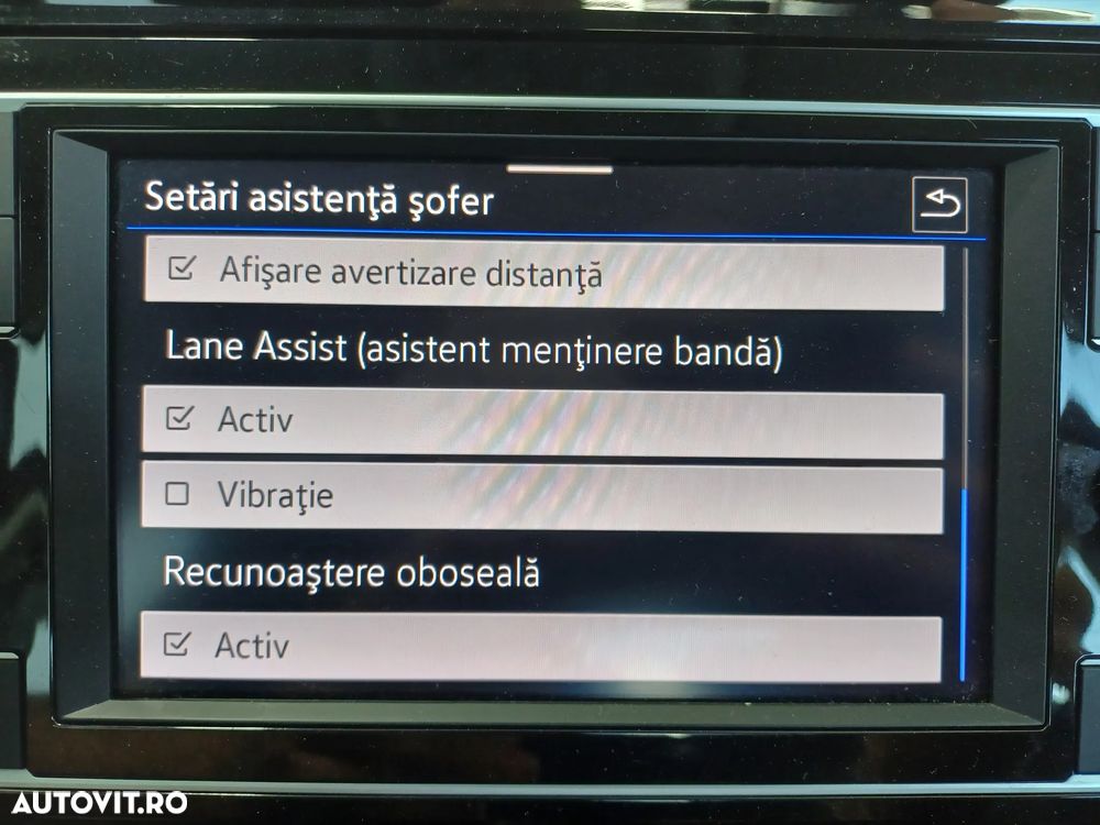 Volkswagen Passat 1.5 TSI ACT DSG Comfortline - 23