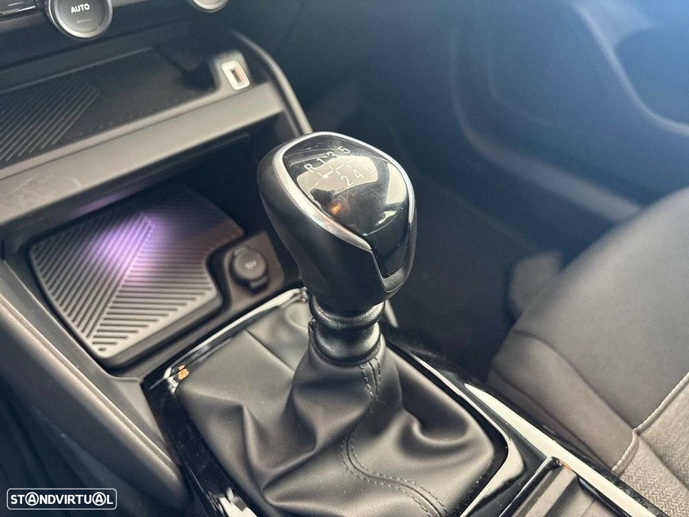 Citroën C4 1.2 PureTech Feel - 20