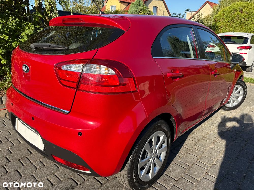 Kia Rio - 22