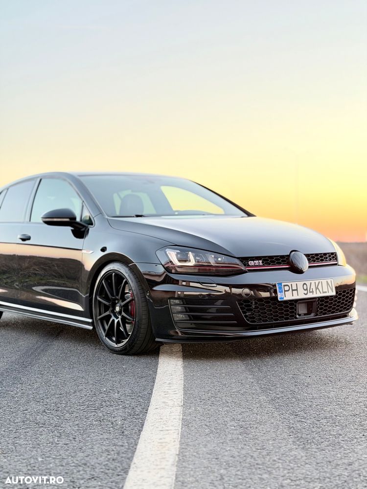 Volkswagen Golf 2.0 TSI BMT DSG GTI Performance - 4