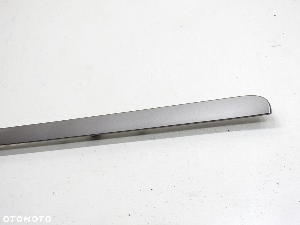 LISTWA OZDOBNA KONSOLI PRAWA VW TOURAN LIFT - 3