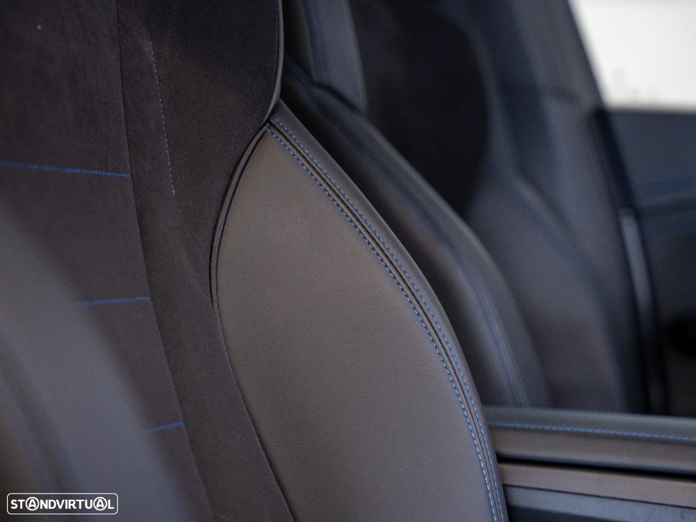 BMW 218 Active Tourer i Pack Desportivo M Auto - 24