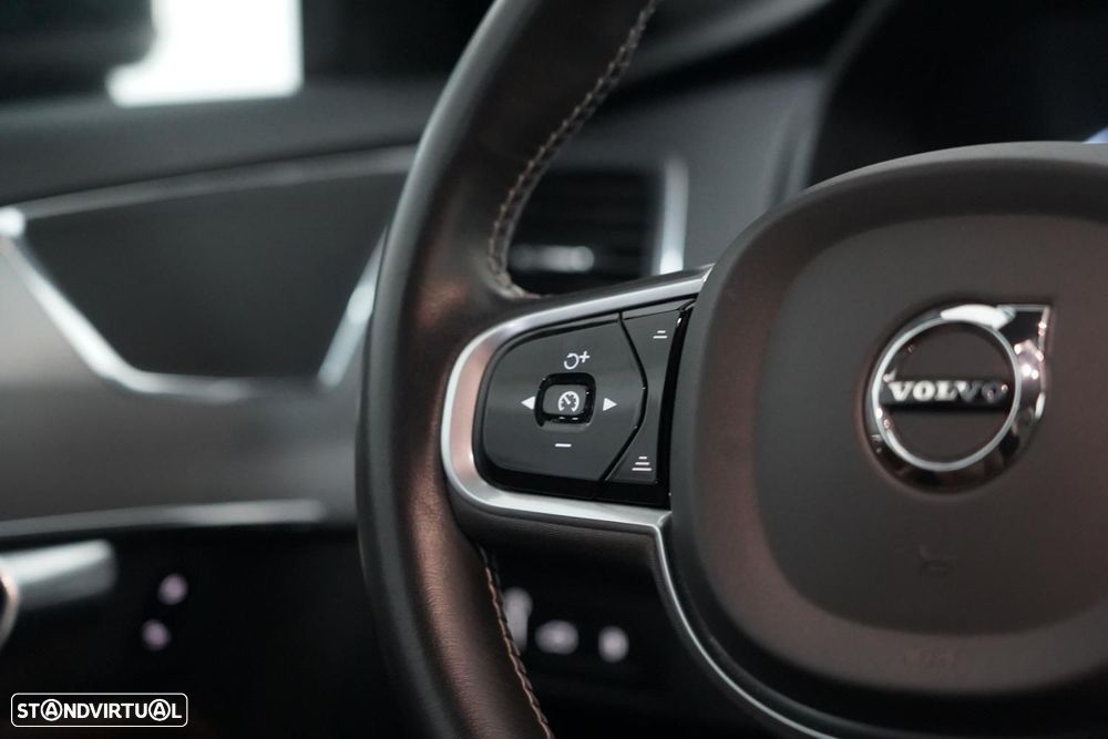 Volvo XC 90 2.0 T8 PHEV Momentum Plus AWD - 20