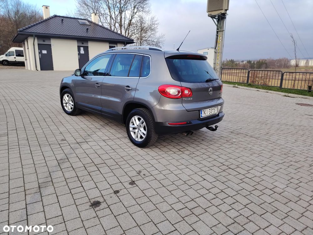 Volkswagen Tiguan 2.0 TDI DPF BlueMotion Technology Trend & Fun - 3
