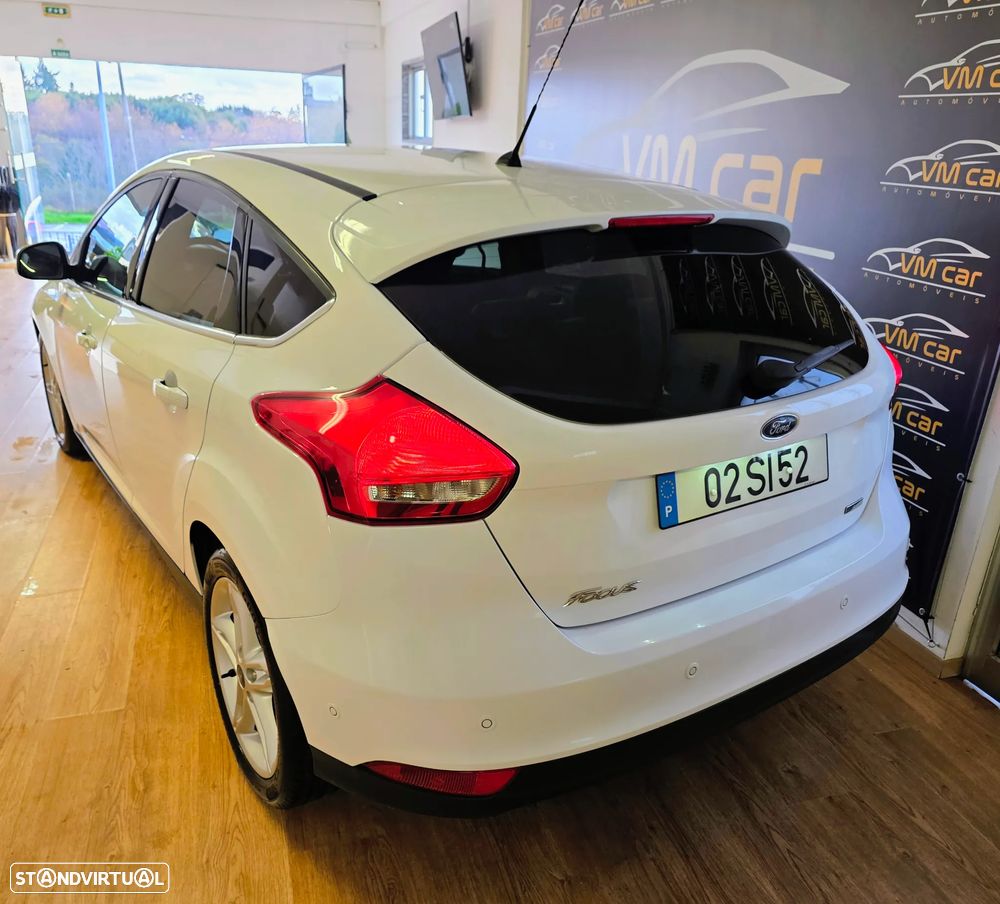 Ford Focus 1.0 SCTi Titanium - 10
