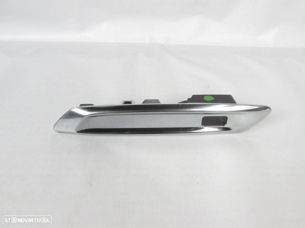 Friso guarda-lamas 2ª Fase Direito/Frente Seminovo/ Original BMW 5 (F10)/BMW 5 T... - 1