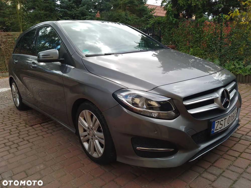 Mercedes-Benz B-Class 2015 photo 2