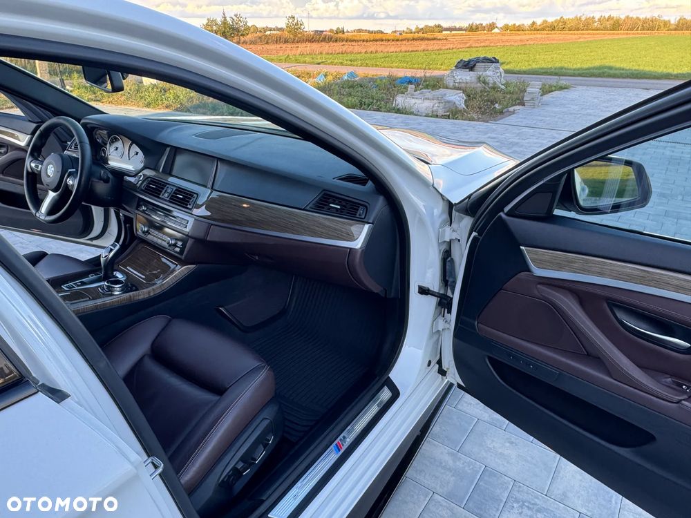 BMW Seria 5 535i Sport-Aut Modern Line - 13