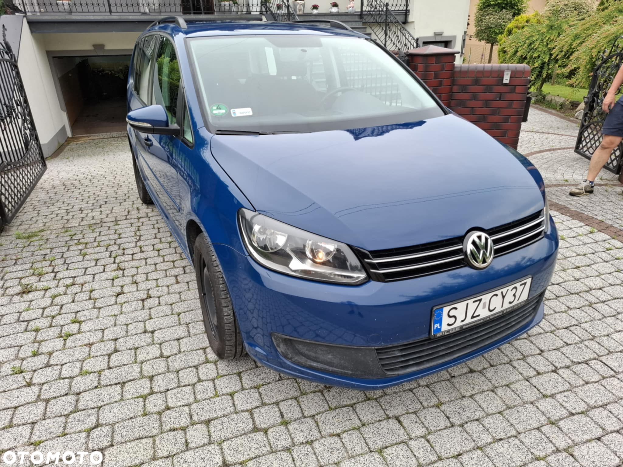 Volkswagen Touran 1.6 TDI DPF Highline - 2