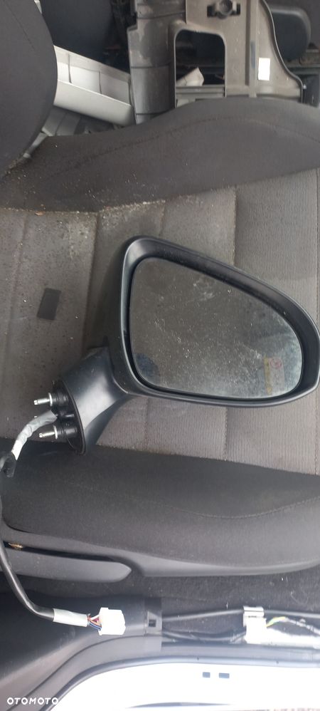 Toyota Avensis Kombi T27 1F7 17r lusterko prawe Europa - 2