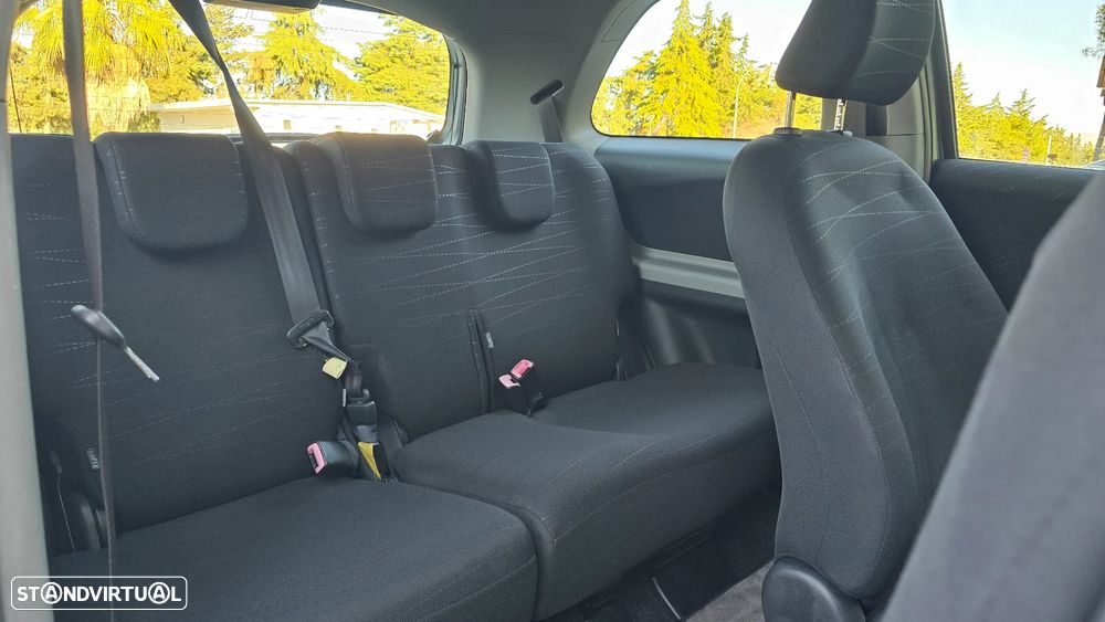 Toyota Yaris 1.0 VVT-i AC Manual - 37