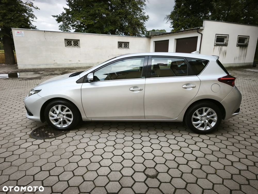 Toyota Auris 1.2 Turbo Edition S+ - 8