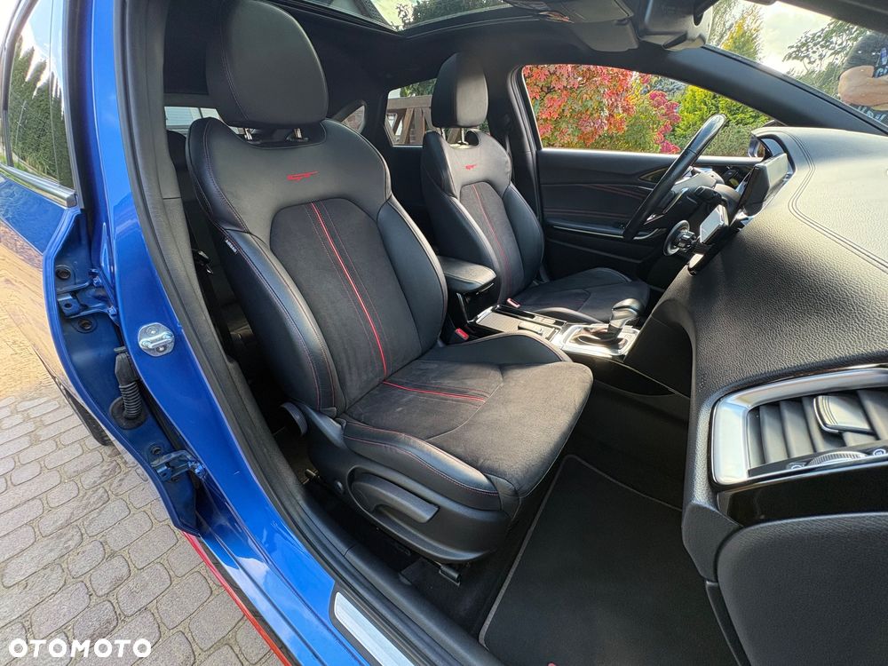 Kia ProCeed 1.6 T-GDI GT DCT - 28