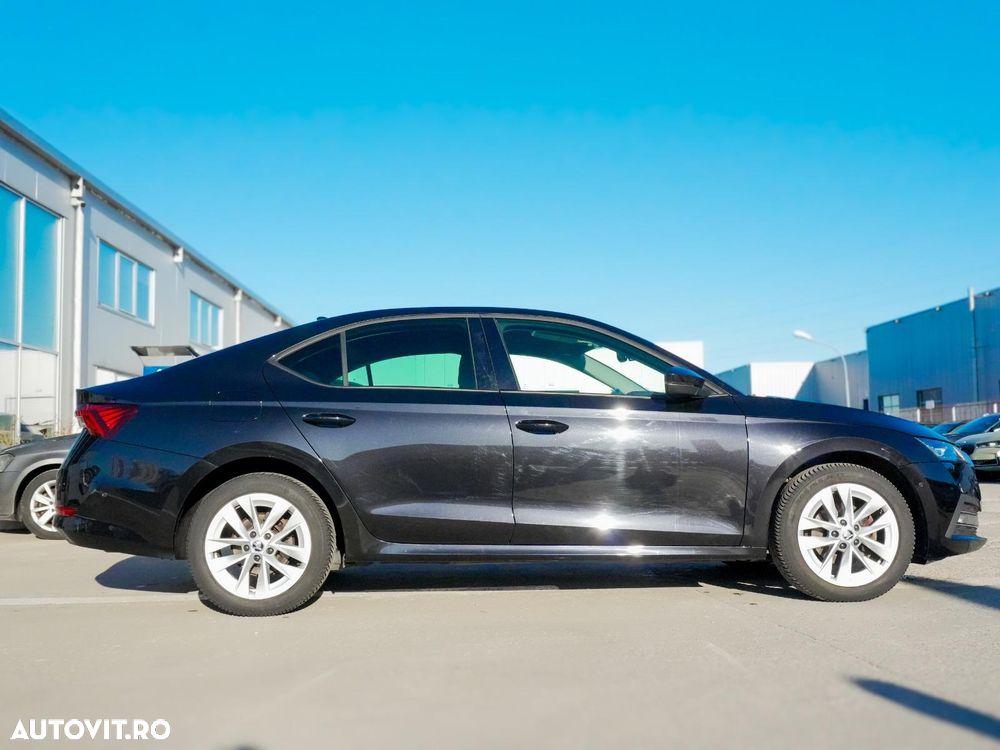 Skoda Octavia 2.0 TDI DSG Style - 6