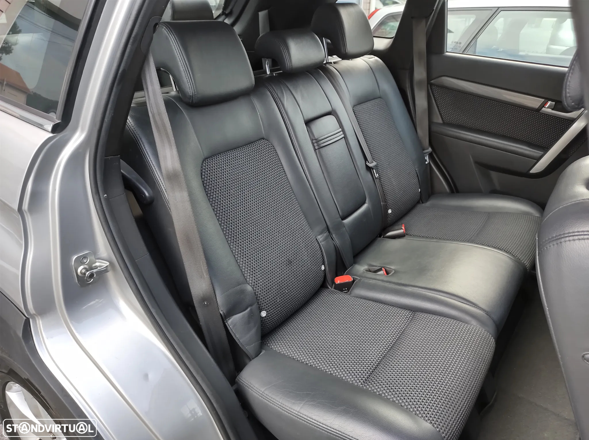 Chevrolet Captiva 2.0 VCDi Seven 7L - 16