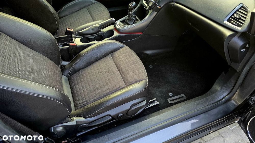 Opel Astra 1.4 Turbo ecoFLEX Start/Stop Innovation - 12