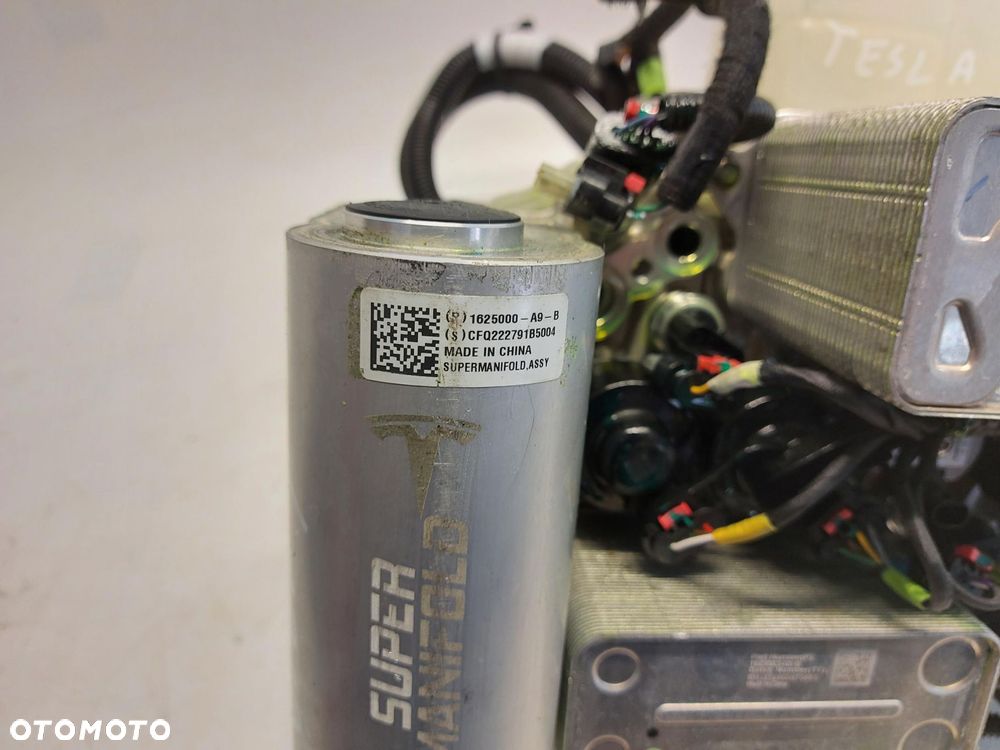 TESLA MODEL Y 2022 pompa ciepła zawór rozdzielacz 1625000-a9-b - 5